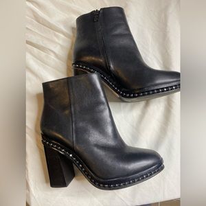 Coach boot. Real leather